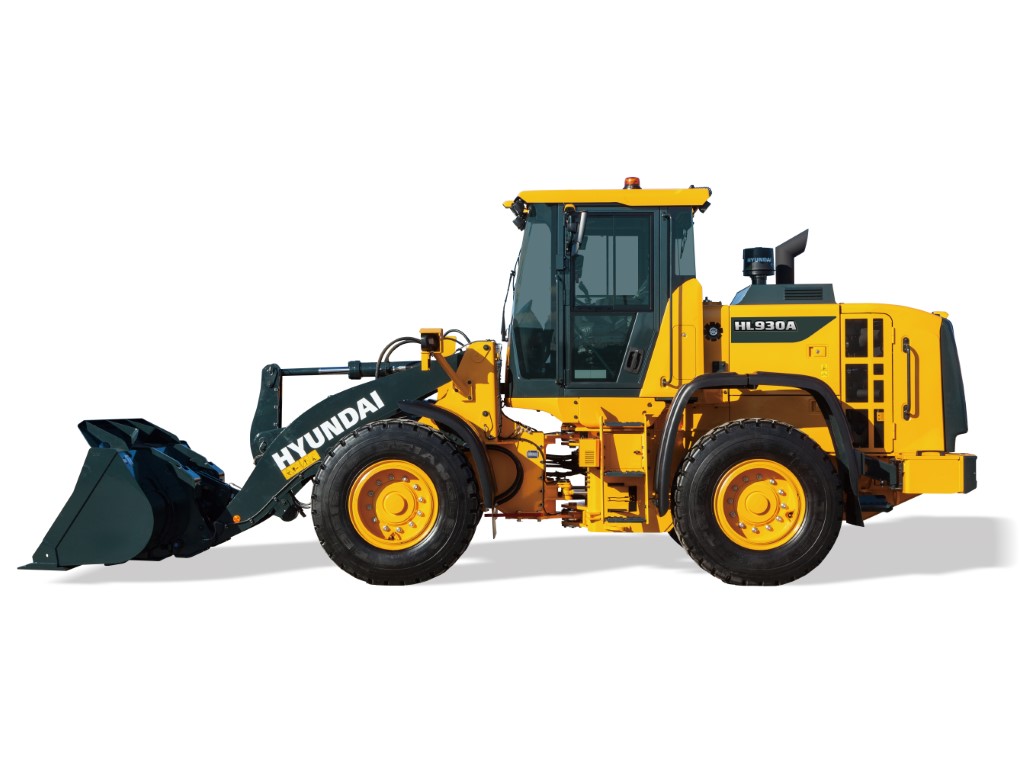 De HL930A wiellader maakt deel uit van de gloednieuwe A-serie van Hyundai: een nieuwe generatie bouwmachines die voldoet aan de Europese emissiestandaard Stage V. Maar hij heeft nog veel meer in petto! Terwijl aan de regelgeving is voldaan, streeft Hyundai naar een baanbrekend niveau in klanttevredenheid met maximale prestaties en productiviteit, meer veiligheid, meer gemak en een verbeterd uptimemanagement. Deze veelzijdige lader met zijn indrukwekkende vermogen en zorgvuldig geselecteerde technologieën waarmee u efficiënter en zuiniger kunt werken, opent een wereld van nieuwe mogelijkheden. Het is tijd om het Hyundaieffect te ervaren!